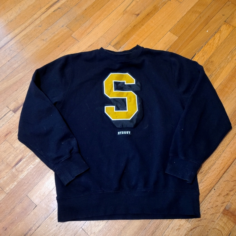 Stussy sweater sz medium